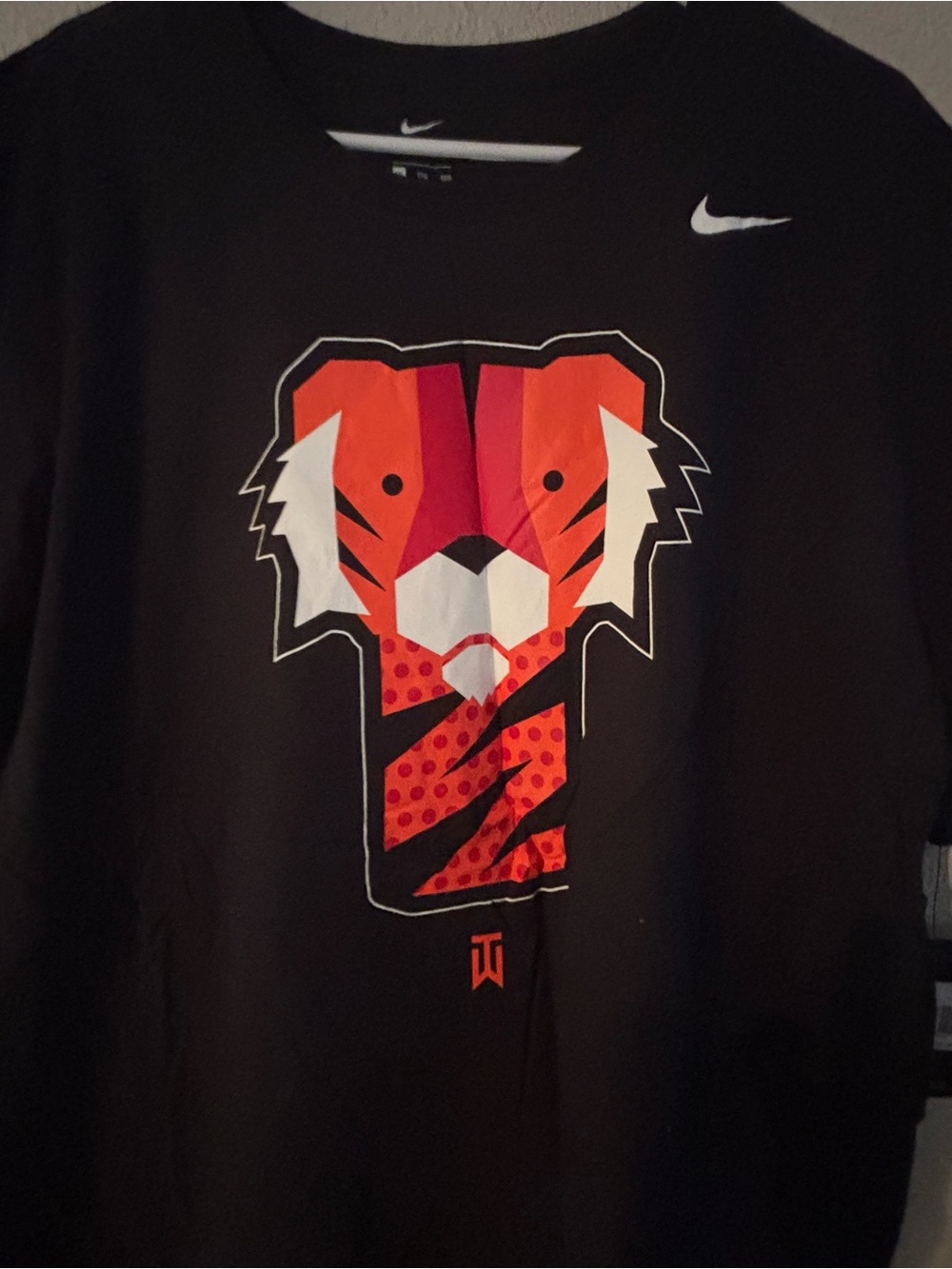 Nike Tiger Woods Black Tee with Orange and Red Tiger Graphic Size XXLT NWT - Picture 4 of 4